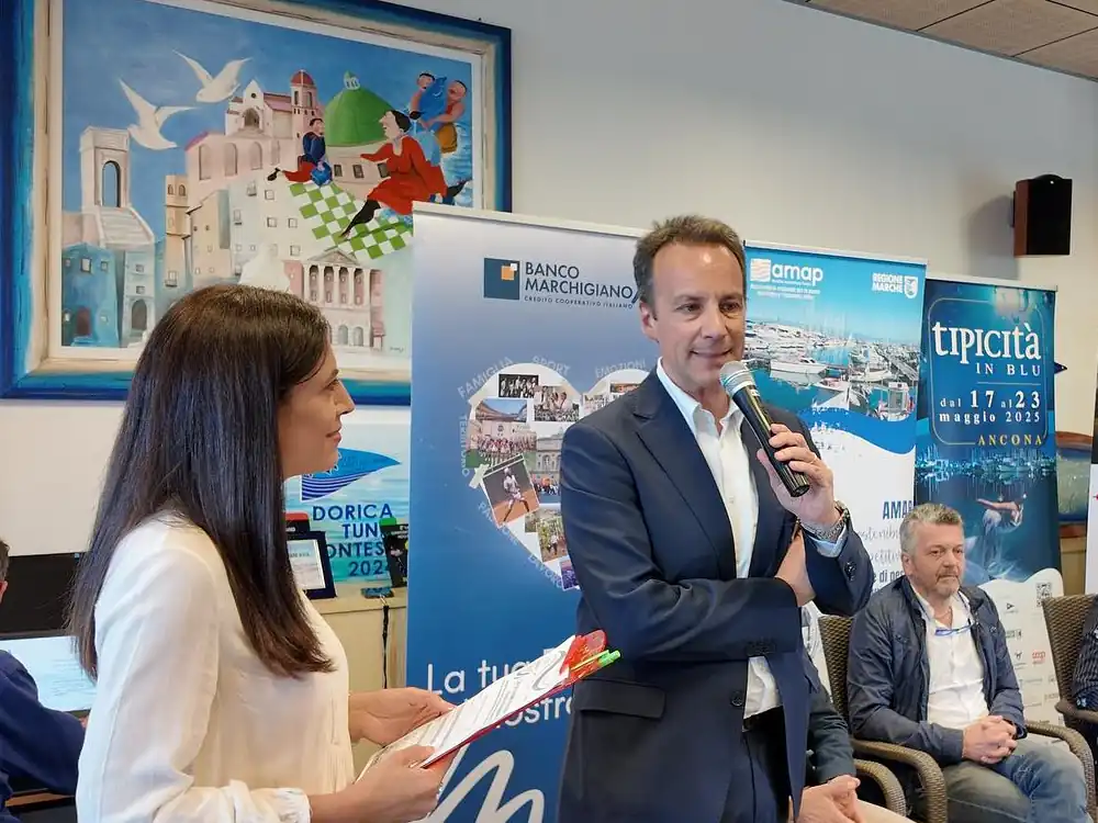 Concluso tipicità in Blu